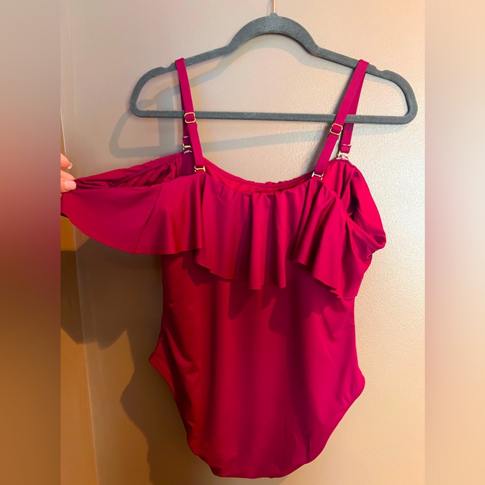 Mynah | Size 16W | cold shoulder bathing suit | maroon | One Piece | Swim Suit